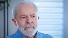 Imagem ilustrativa da imagem Lula se recupera de cirurgia em área reservada com seguranças