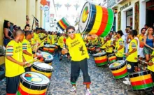Imagem ilustrativa da imagem Olodum anuncia desfile sem cordas e abadás no Carnaval 2024