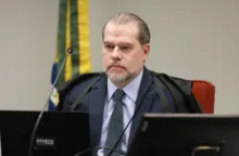 Imagem ilustrativa da imagem Toffoli sugeriu que Bolsonaro não passasse faixa para Lula na posse