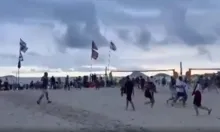 Imagem ilustrativa da imagem Torcedores de Boca e Fluminense brigam em praia no Rio de Janeiro