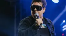 Imagem ilustrativa da imagem Vídeo: cantor da Calcinha Preta sofre acidente com peso em academia