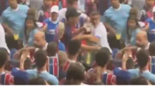 Imagem ilustrativa da imagem Vídeo flagra momento de briga entre torcedores do Bahia na Arena