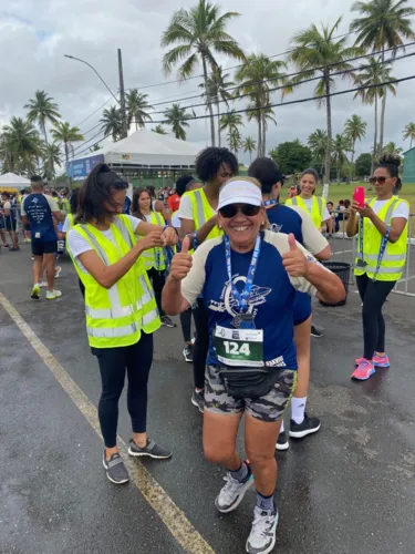 Colocar uma medalha no peito é um grande troféu, para quem corre por diversão