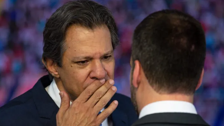 Governo debate a possibilidade de alterar a meta fiscal de 2024