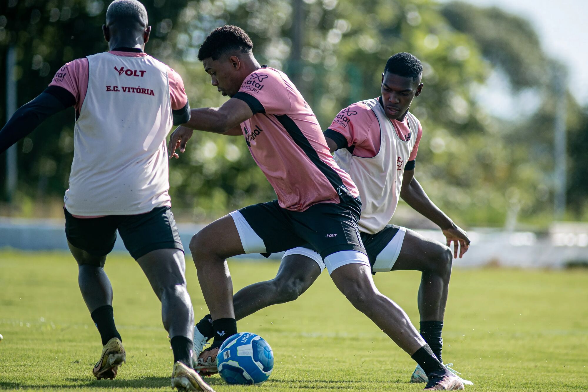 Com Time Reserva Vitória Se Despede Da Série B Contra A Chape Em Sc