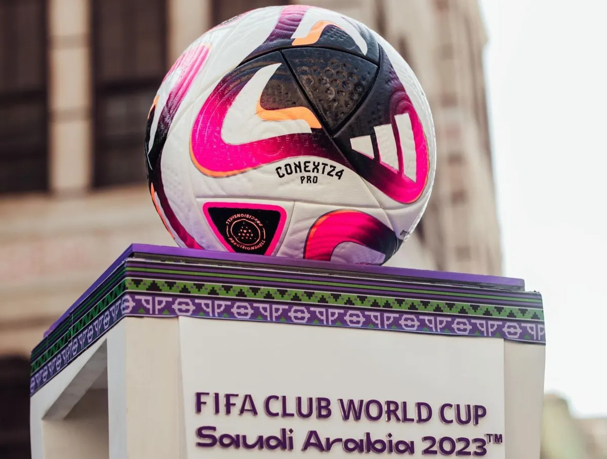 Bola oficial do Mundial de Clubes que é realizado na Arábia Saudita