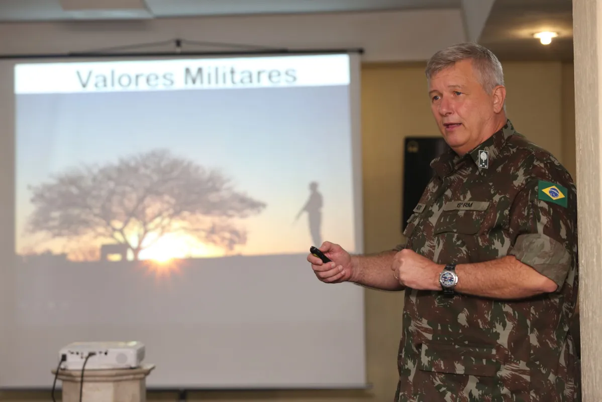 General de divisão Marcelo Arantes Guedon vai deixar o comando da 6ª Região Militar