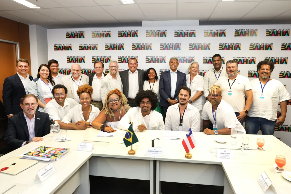 Representantes de blocos tradicionais se reuniram com o governador Jerônimo Rodrigues