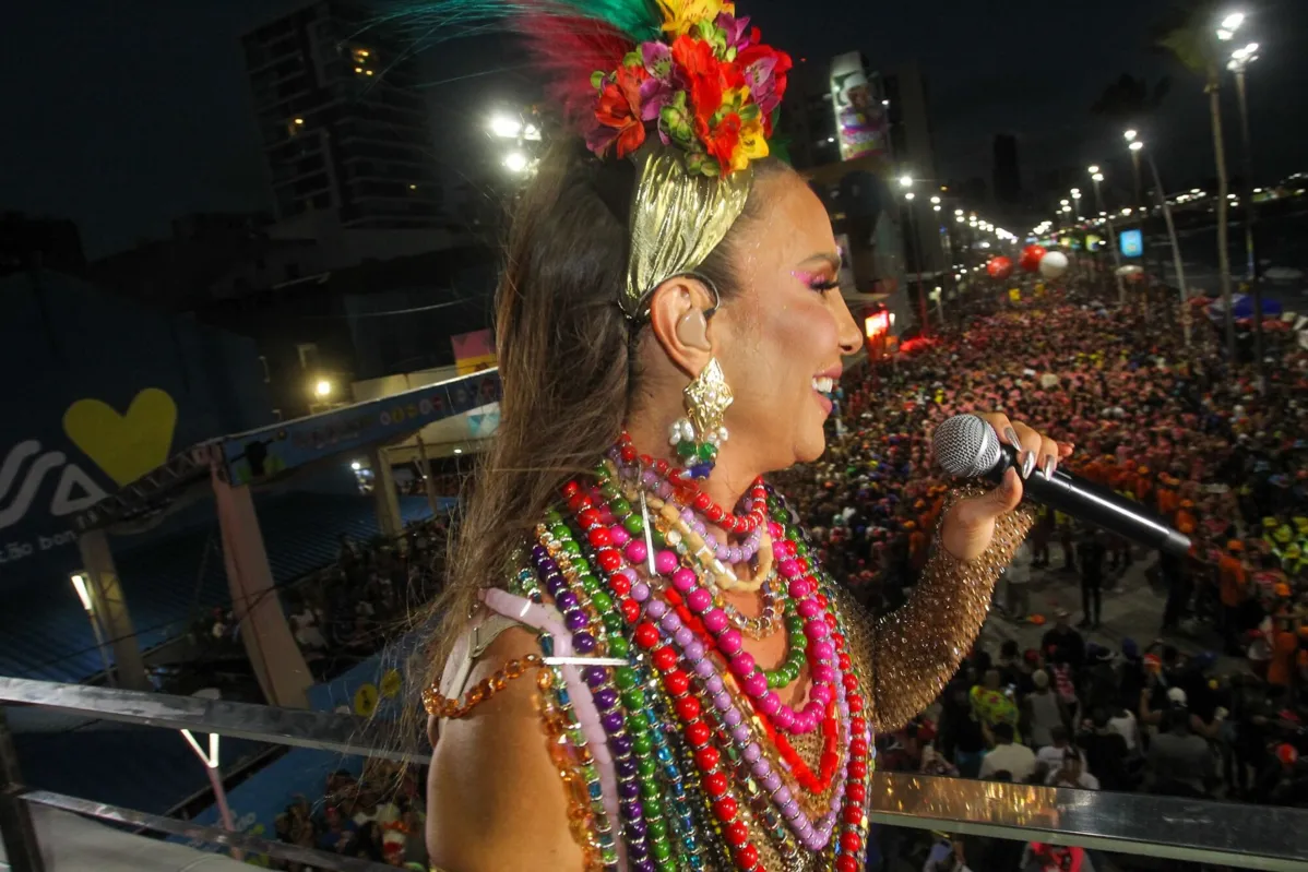 Ivete Sangalo durante o Carnaval de Salvador 2024