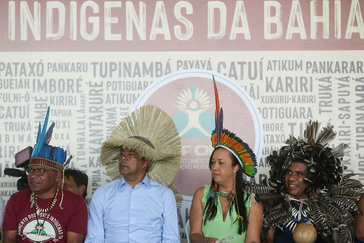 "Mais uma vez, prestamos o nosso sentimento às famílias e a toda a comunidade indígena da Bahia e do Brasil"