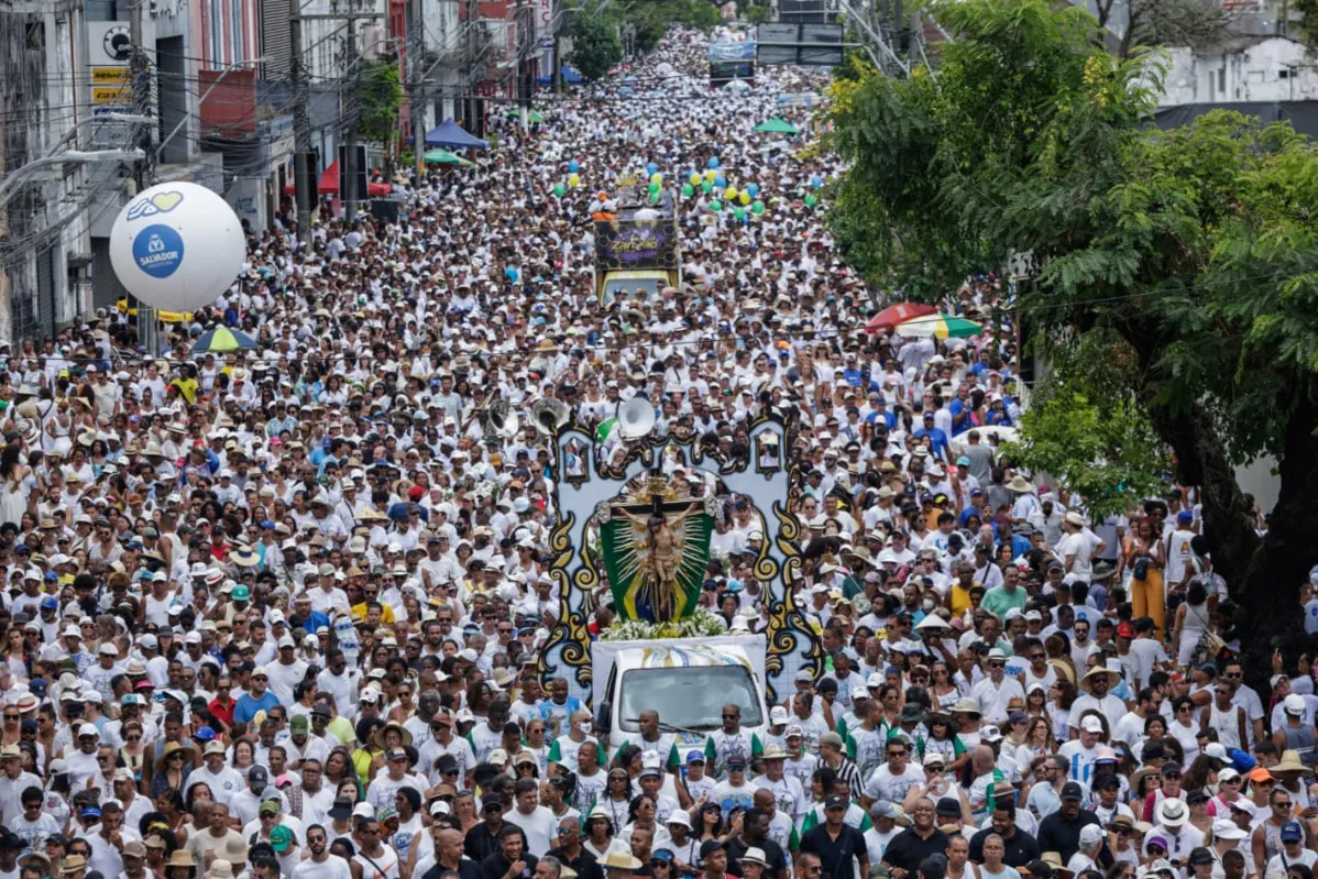 Evento levou pelo menos 1 milhão de pessoas para as ruas da Cidade Baixa de Salvador