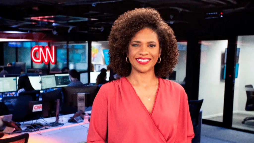 Imagem ilustrativa da imagem Luciana Barreto deixa a CNN Brasil após 4 anos