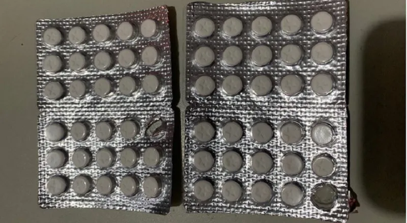 Foram 58  comprimidos de anfetamina apreendidos na ação