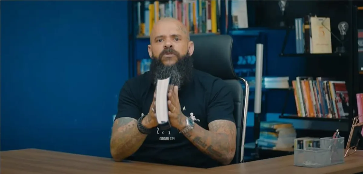 Pastor declarou em live que cristãos devertiam orar para "matar e quebrar os dentes" dos adversários