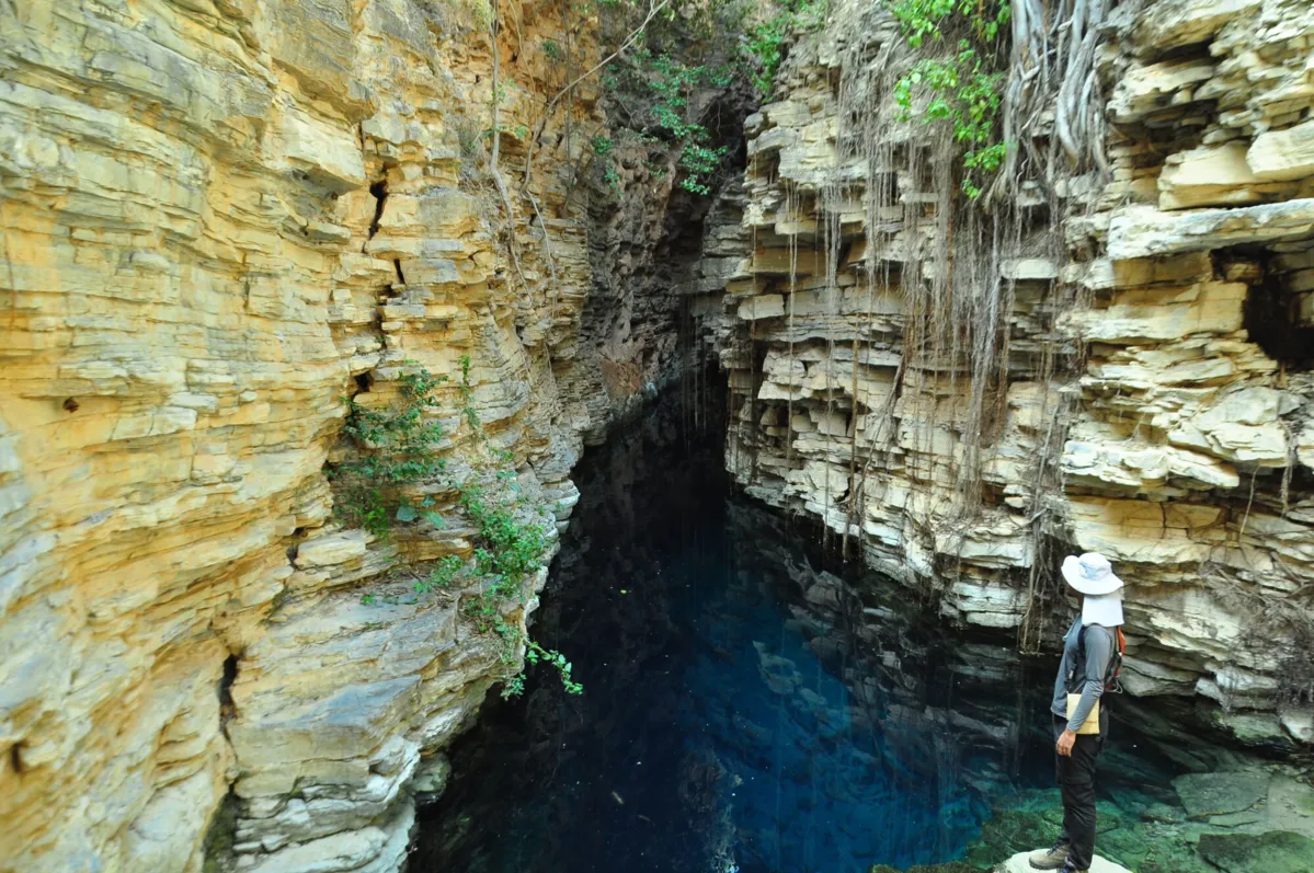 Quatro pesquisadores percorreram cerca de 10.500 quilômetros para visitar 50 cavernas e carste em 30 municípios