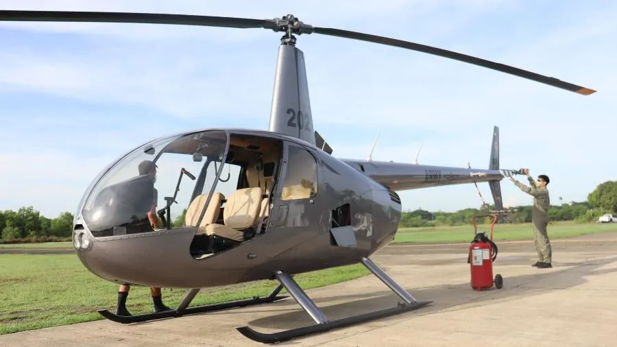 Imagem ilustrativa de modelo semelhante ao helicóptero desaparecido em SP