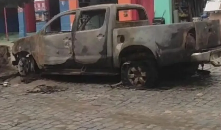 Veículo da pré-candidata à prefeitura de Nova Canaã foi incendiado na noite de sexta