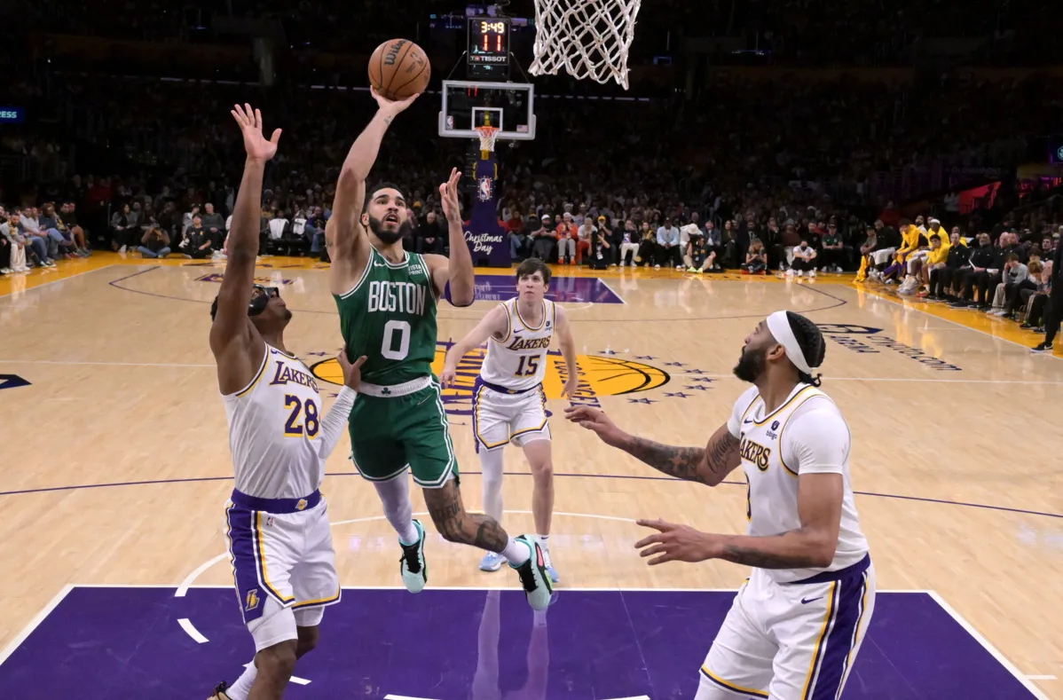 Celtics e Lakers protagonizam grande partida na rodada de Natal