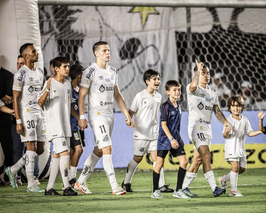 Jogadores do Santos ao fim da última rodada