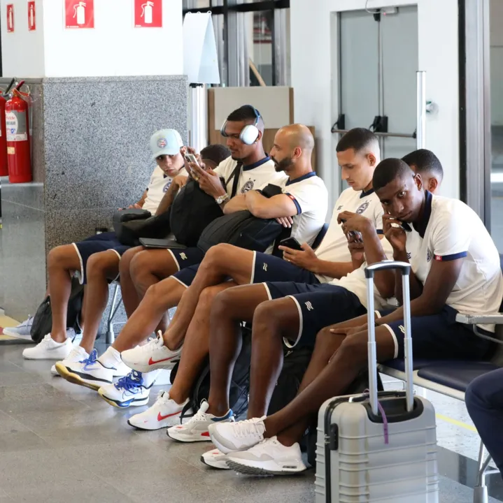 Jogadores do Bahia durante viagem à Minas Gerais