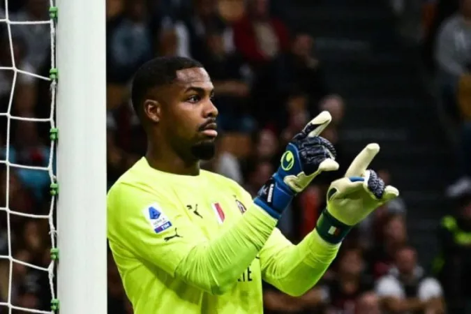 Maignan é goleiro titular e um dos destaques do Milan