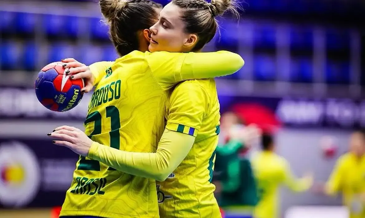 Brasil vence na estreia do Mundial de Handebol