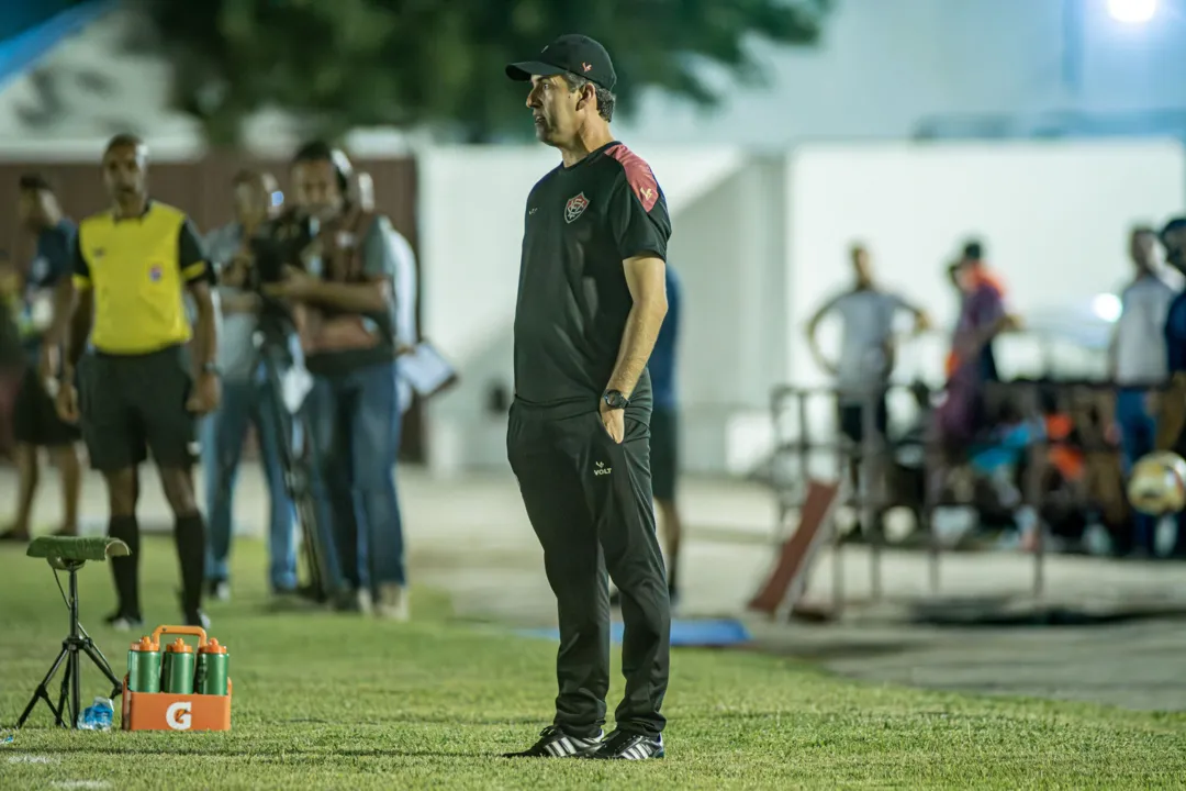 Léo Condé, técnico do Vitória