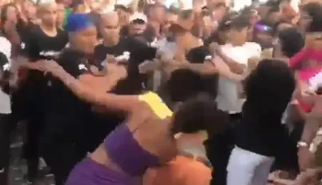 Mulher é agredida por segurança da Banda Oh Polémico