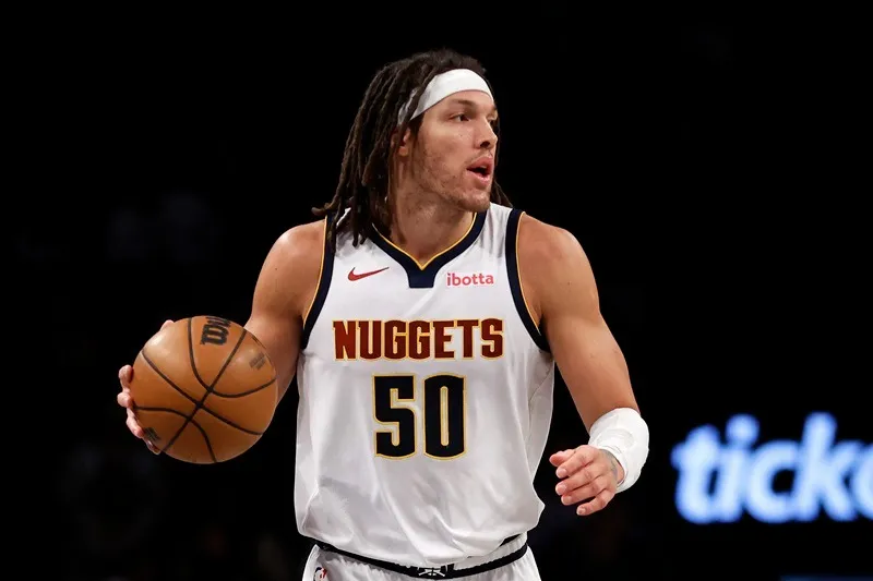 Aaron Gordon tem média de 13,6 pontos e 6,9 ​​rebotes por jogo