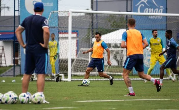 Jogadores do Bahia durante treino