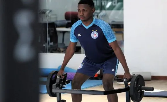 O volante Sidney foi titular do Brasil na Copa do Mundo Sub-17