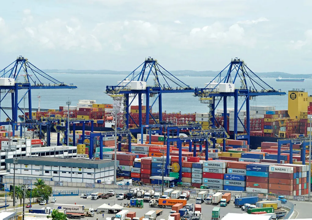 As exportações tiveram crescimento de 18,5%, atingindo US$ 27,02 bilhões