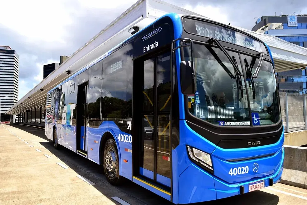 Nova linha do BRT Salvador entra em operação