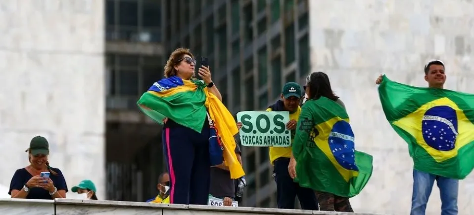 O evento concentrou manifestantes, vestidos de verde e amarelo, em área da Esplanada dos Ministérios acima da Praça dos Três Poderes