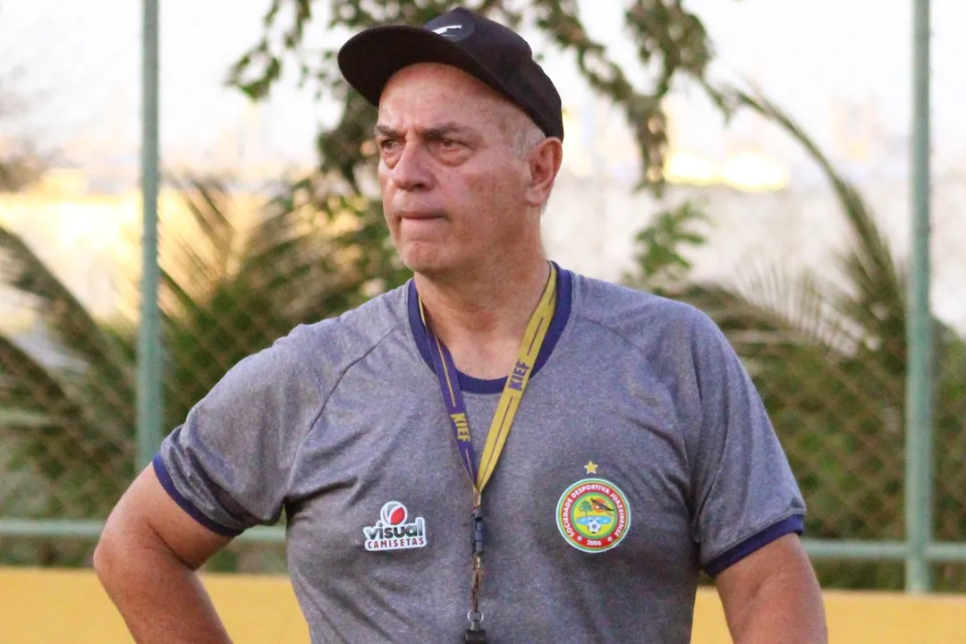 Carlos Rabello, técnico da Juazeirense