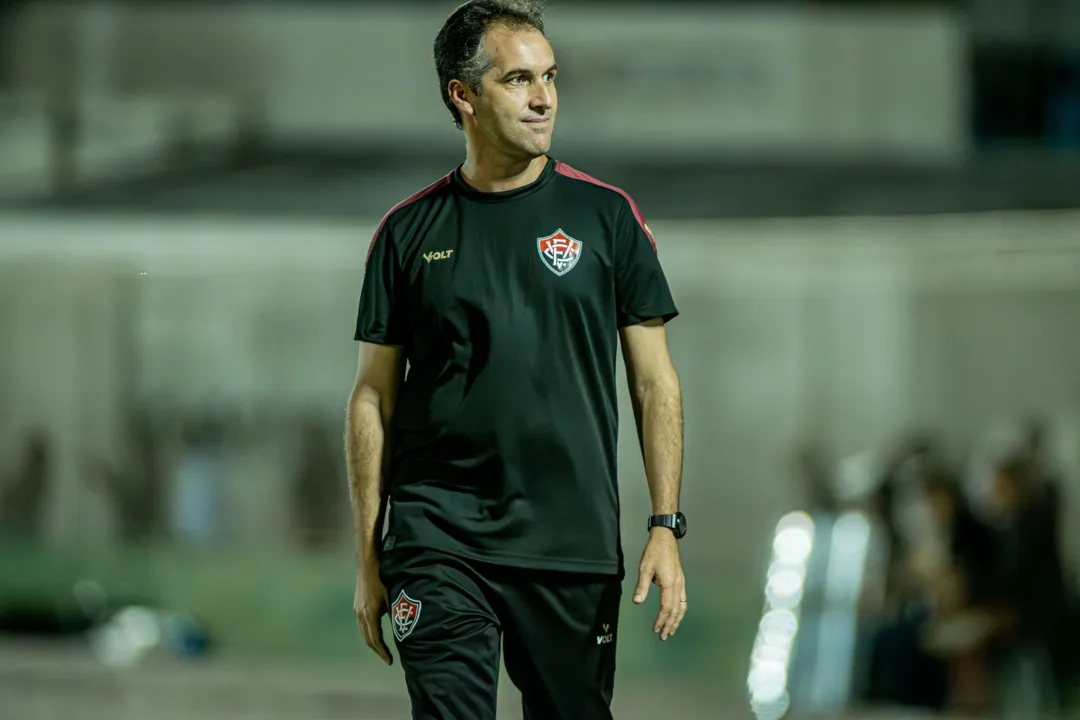 Léo Condé, técnico do Vitória