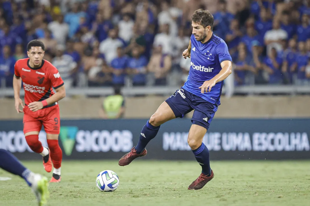 Confronto entre Cruzeiro e Athletico Paranaense