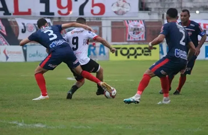 Há três anos, Bahia de Feira e Atlético de Alagoinhas disputavam o título estadual