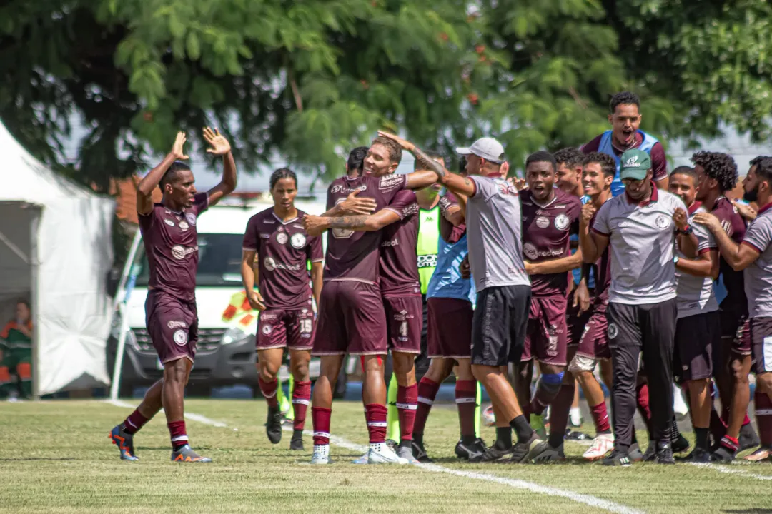 Jogadores do Jacupa comemoram gol na segunda rodada