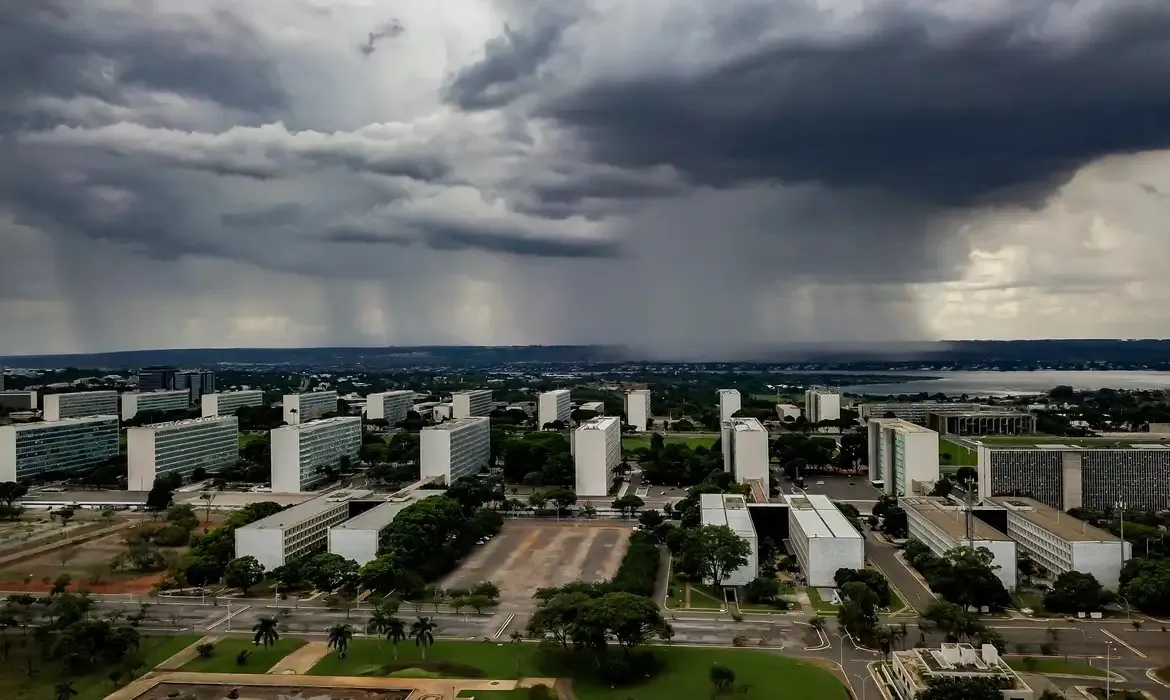 Prova deverá ser aplicada no dia 5 de maio