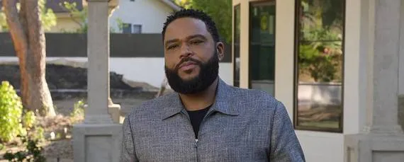 Anthony Anderson é conhecido pela série “Black-ish”,