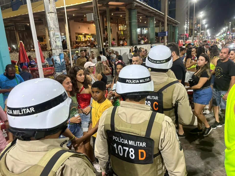 Cerca de 700 policiais e bombeiros atuaram no evento