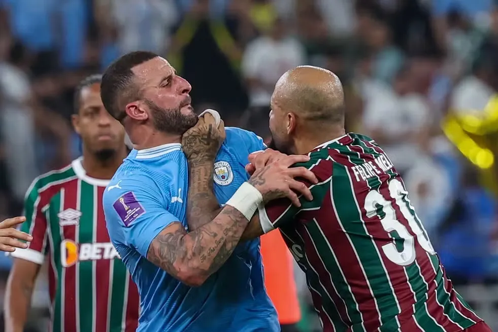 Felipe Melo se irritou com o companheiro de Walker no City, Jack Grealish, que teria gritado “olé” enquanto a equipe inglesa ganhava