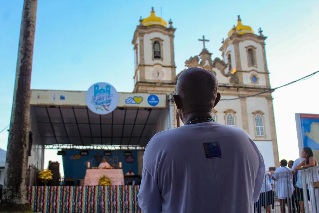 Missas são iniciadas às 5h e encerram às 18h