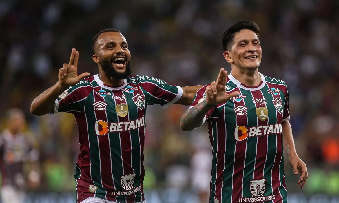 Fluminense inicia jornada que pode terminar em título mundial