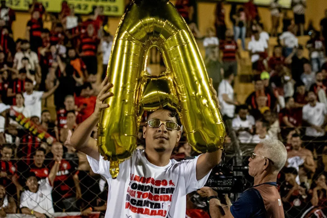 Na foto, Victor Ferreira, fotógrafo do Vitória