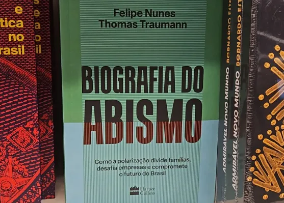 Livro chega às livrarias neste mês de dezembro