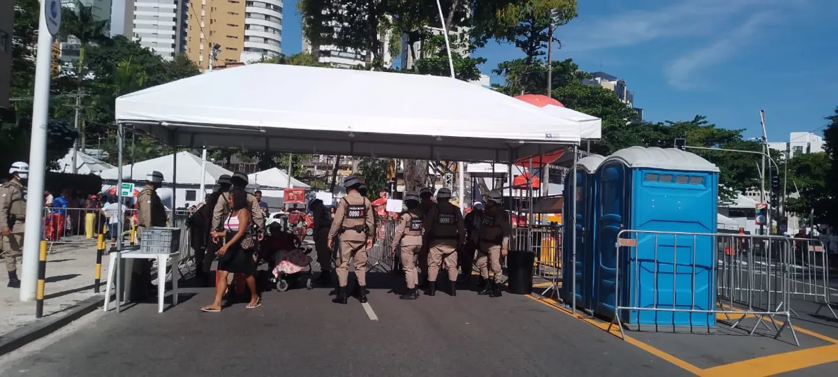 Além das barreiras, a festa conta também com Sistema de Reconhecimento Facial