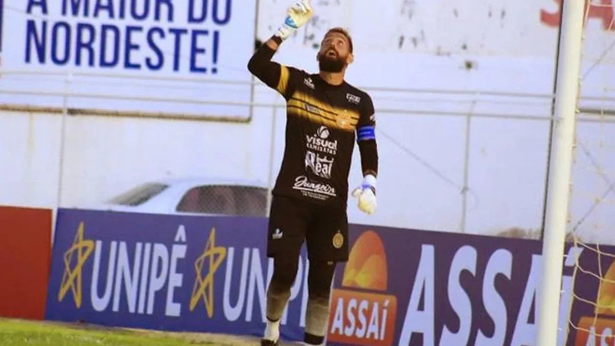 João Guilherme é o goleiro titular do Juazeirense