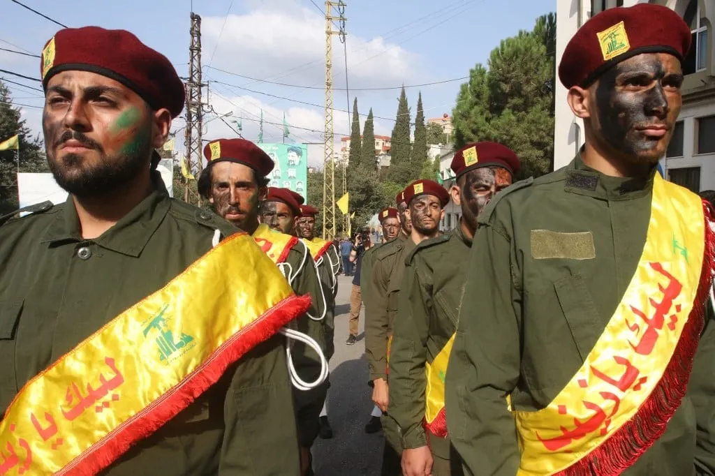 Hezbollah libanês ataca Israel após morte de Saleh Al Arouri